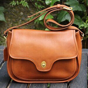 Coach Vintage - Lenox Crossbody Bag 9918 in British Tan, Shortened/Cut Strap